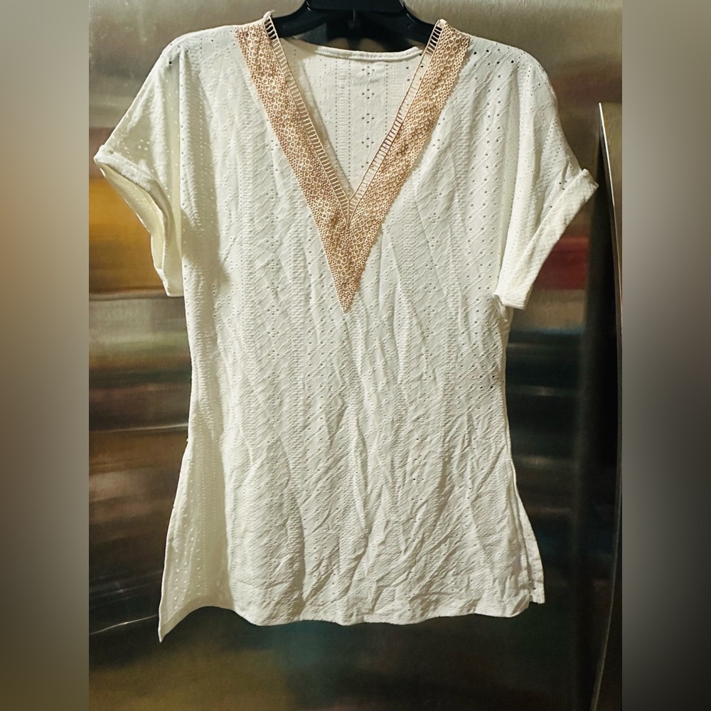 Cream and Tan Short Sleeve Top